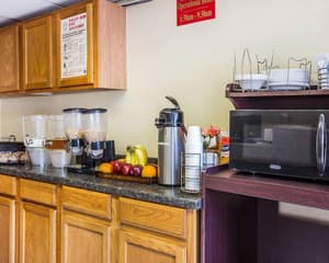 thumbnail: Breakfast area