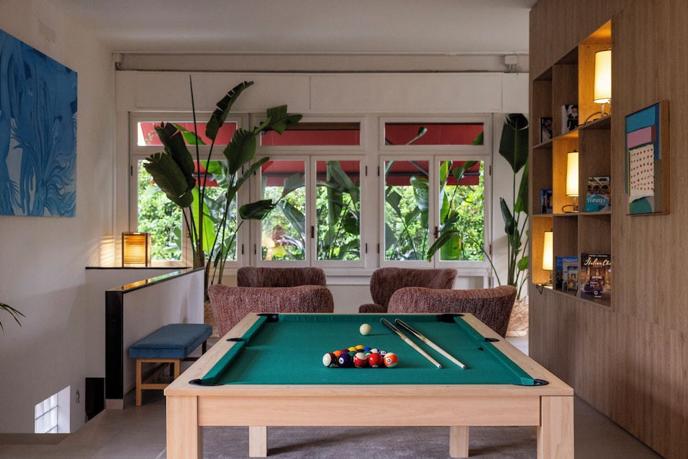 Swimming pool-spa