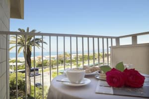 thumbnail: Balcony