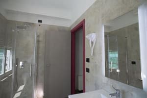 thumbnail: 210618801.jpg