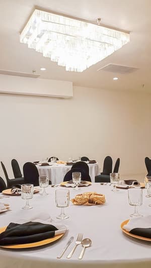 thumbnail: Banquet hall
