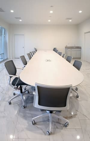 thumbnail: Business center