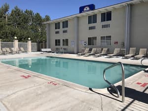 thumbnail: Pool