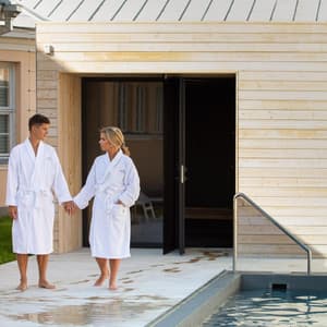 thumbnail: Swimming pool-spa