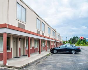 thumbnail: Exterior