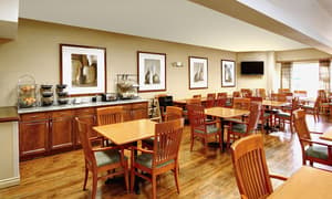 thumbnail: Breakfast area