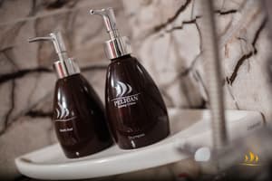 thumbnail: Bathroom amenities