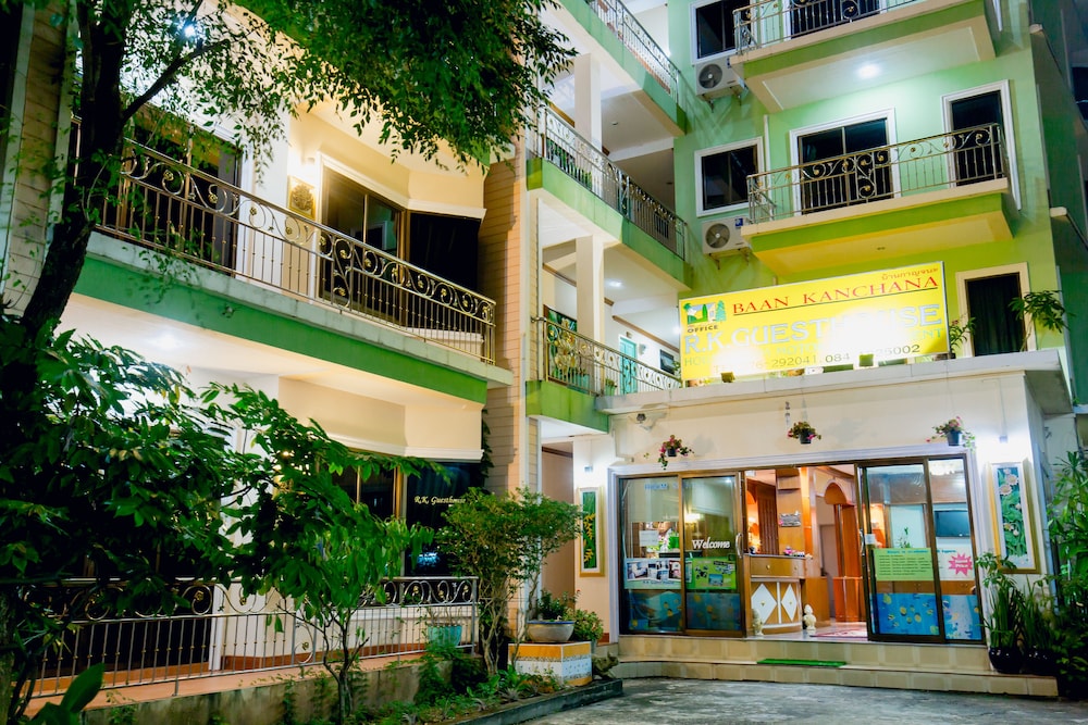 Front of property - evening/night