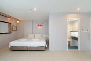 thumbnail: Room