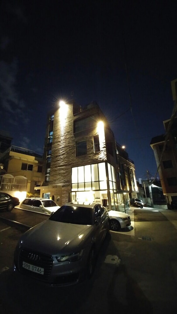 Front of property - evening/night