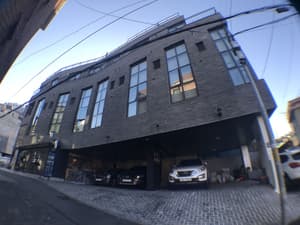 thumbnail: Front of property