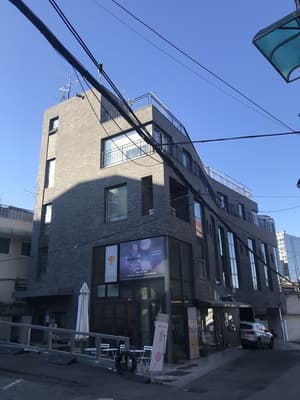 thumbnail: Front of property