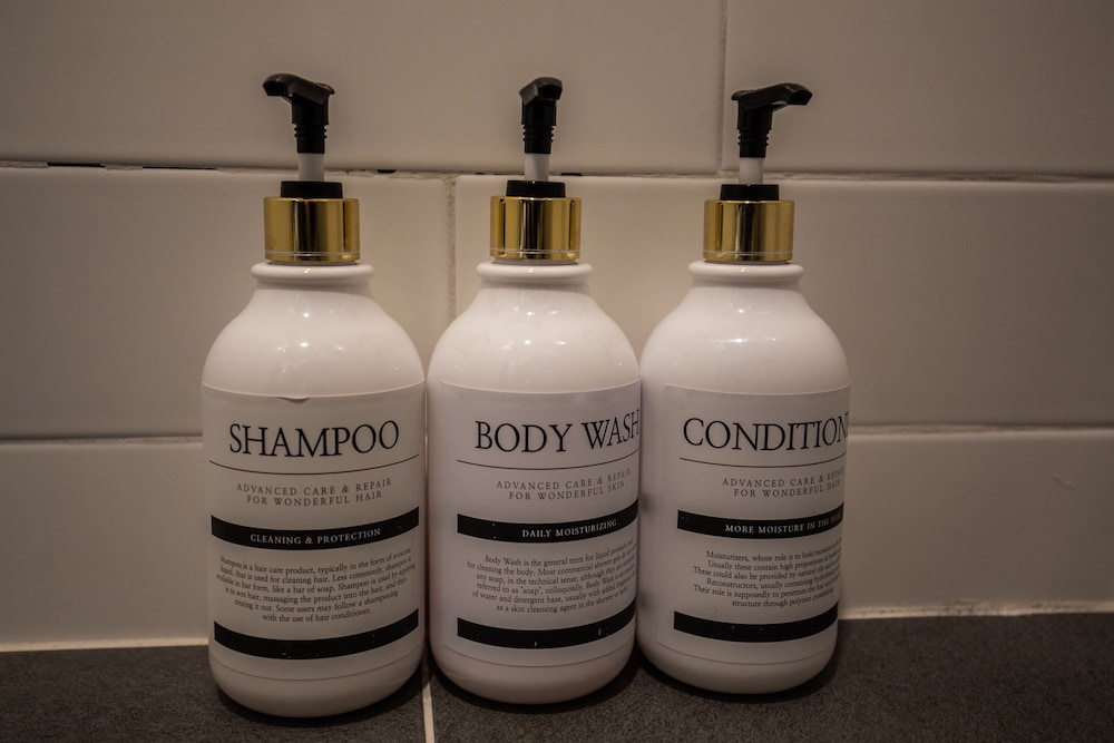 Bathroom amenities