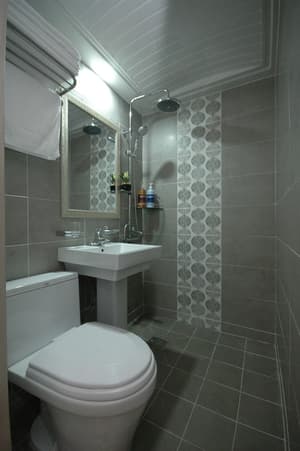 thumbnail: Bathroom