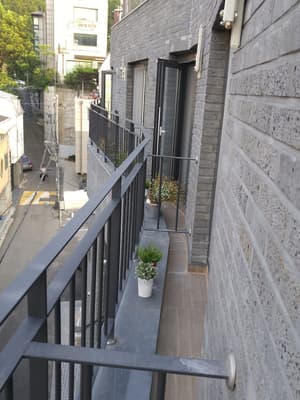 thumbnail: Balcony