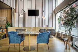 thumbnail: Restaurant