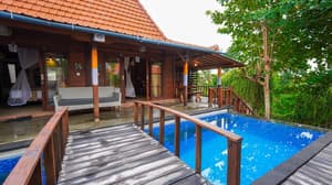 thumbnail: Private pool