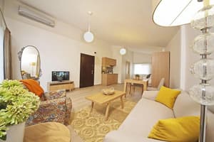 thumbnail: Living area