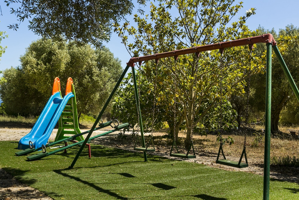 Children's play area - outdoor