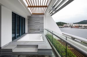 thumbnail: Deep soaking bathtub