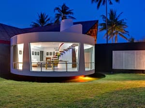 thumbnail: Exterior