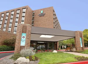 thumbnail: Exterior