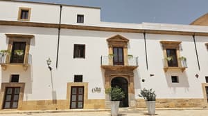 thumbnail: Exterior