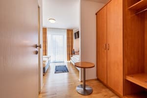 thumbnail: Interior entrance