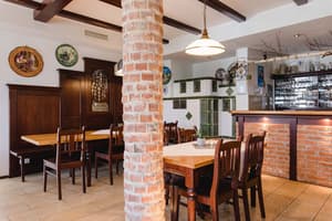 thumbnail: Outdoor dining