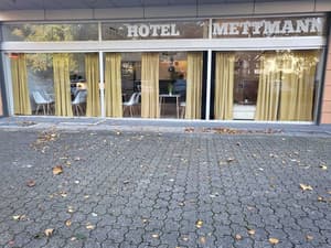 thumbnail: Exterior