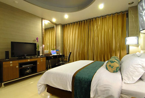 Gold Room
