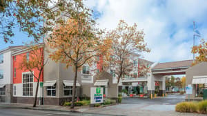 thumbnail: Exterior
