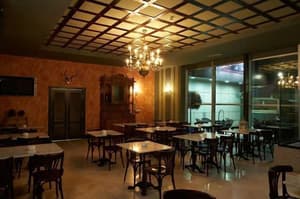 thumbnail: Restaurant