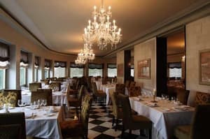 thumbnail: Restaurant