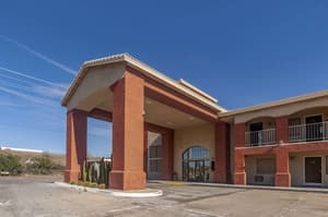 thumbnail: Exterior