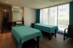 thumbnail: Treatment room