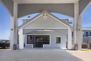 thumbnail: Exterior