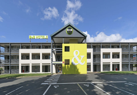 Hotel Le Mans Nord Exterior