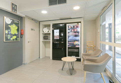 Hotel Le Mans Nord Lobby