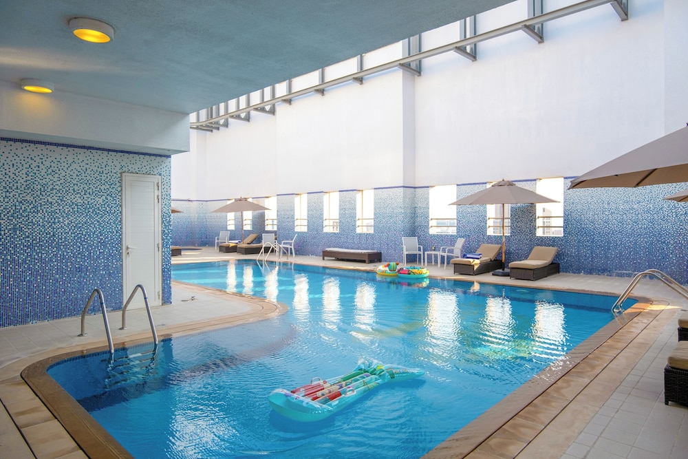 Swimming pool-spa