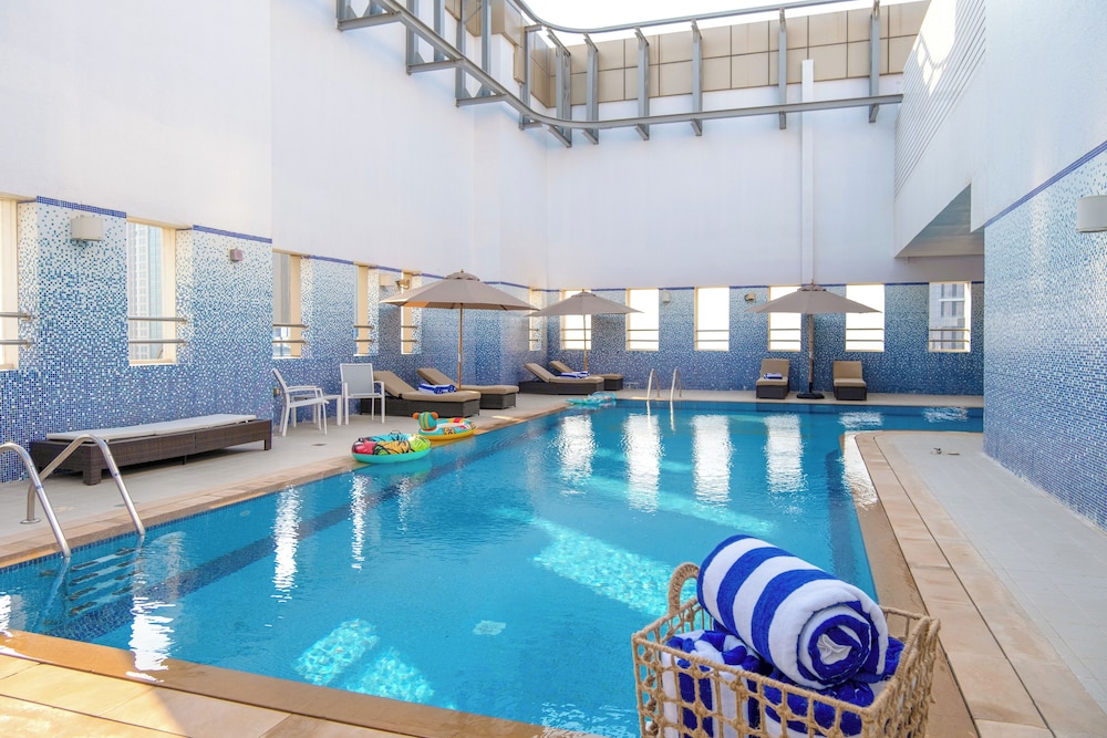Swimming pool-spa