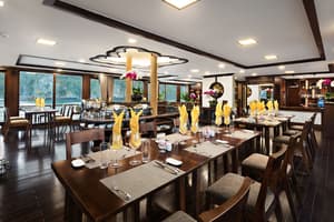 thumbnail: Restaurant