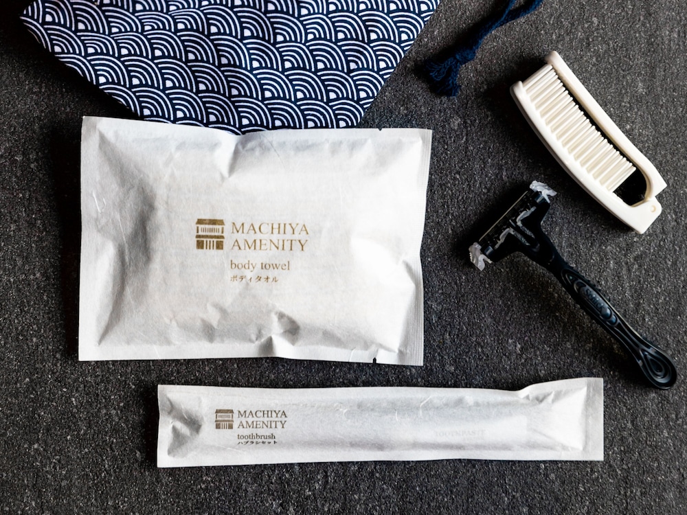 Bathroom amenities