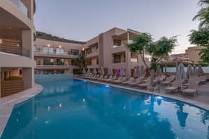 thumbnail: Outdoor pool