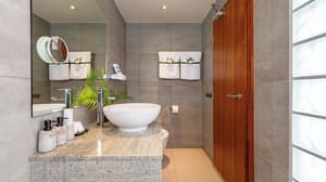 thumbnail: Bathroom sink