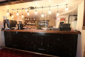 thumbnail: Bar (on property)