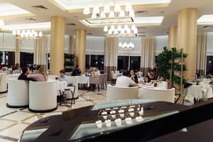 thumbnail: Restaurant
