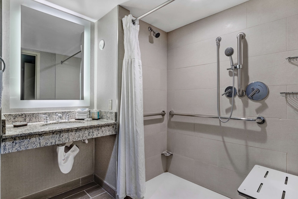 Bathroom shower