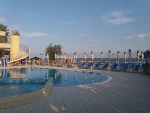thumbnail: Pool