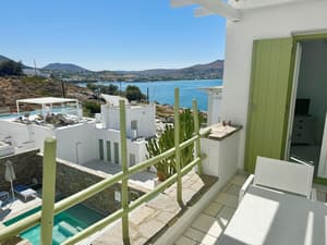 thumbnail: Balcony view
